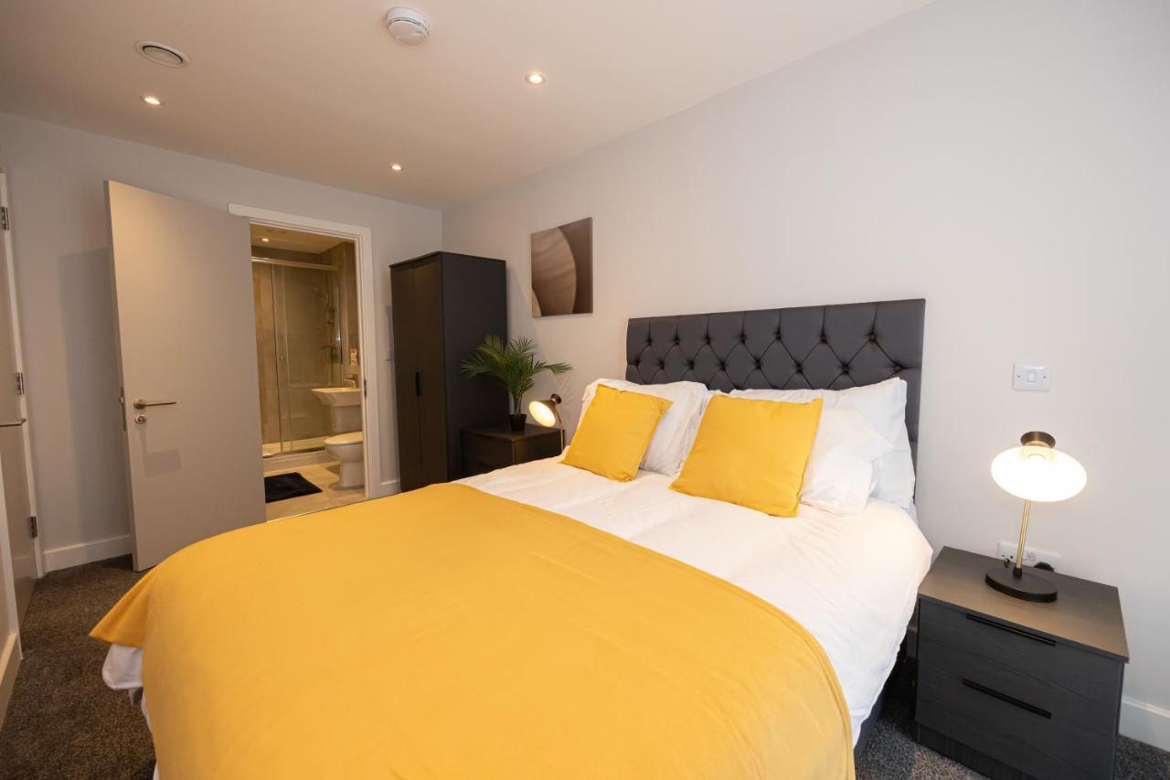 Contemporary 3 Bedrooms